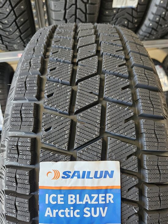 235/60R18 Sailun Arctic SUV